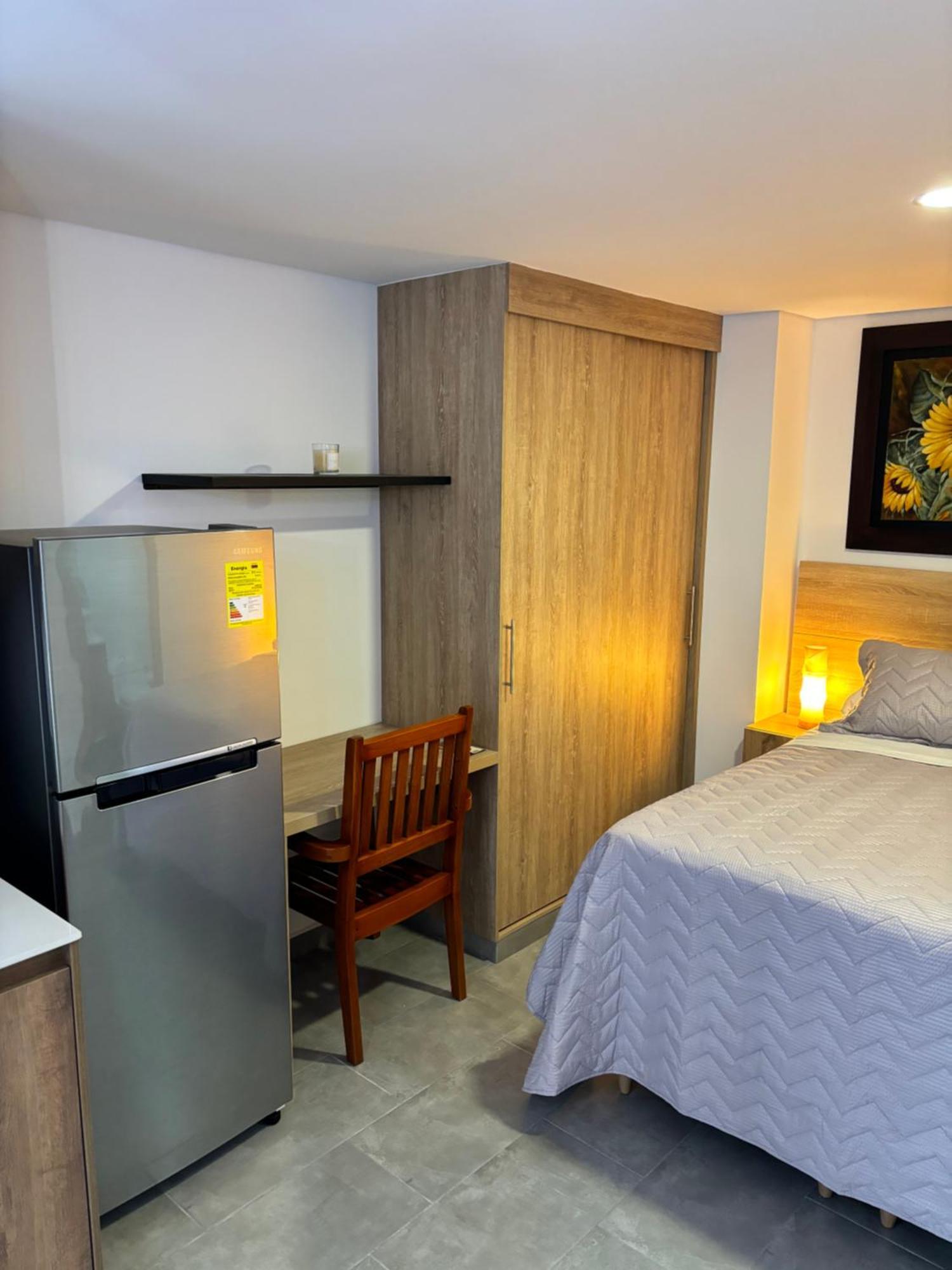 Zona Rosa 311-532-4072 Escribir Aqui Confirmar