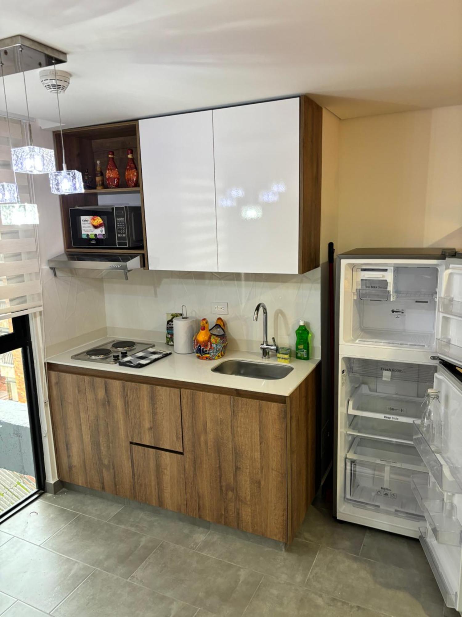 Apartment Zona Rosa 311-532-4072 Escribir Aqui Confirmar
